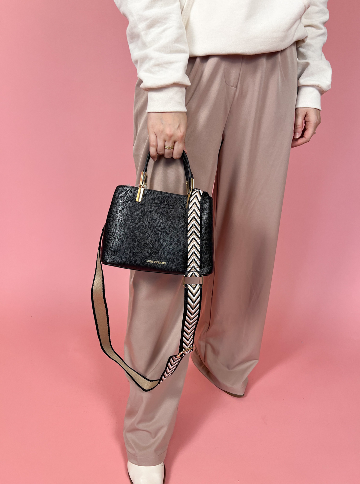 Ava crossbody bag